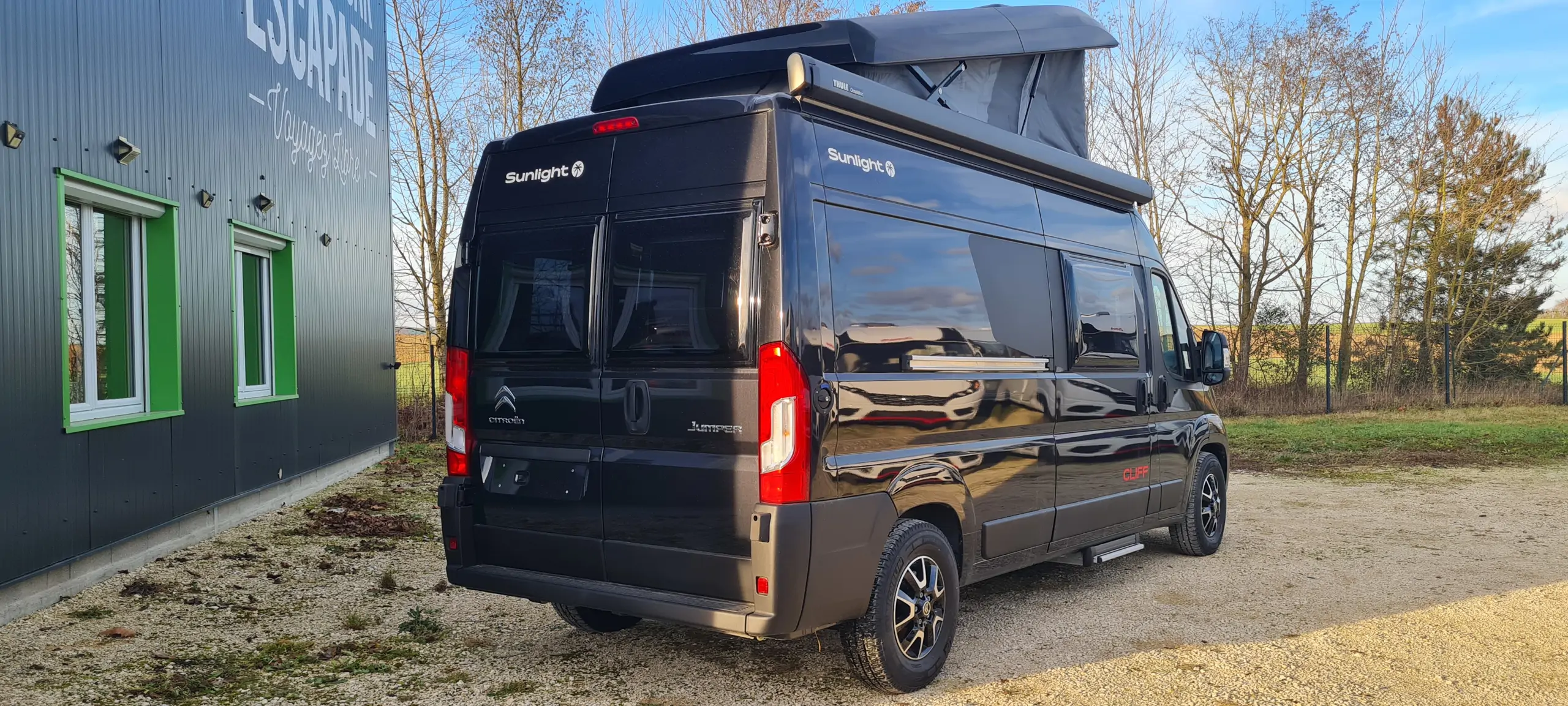 Image Sunligt Cliff 600 RT  