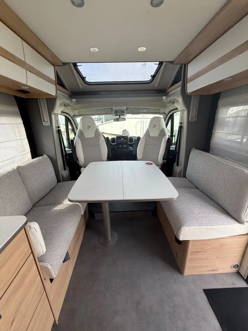 Image Dethleffs Just camp  T 7052 DBL Profilé